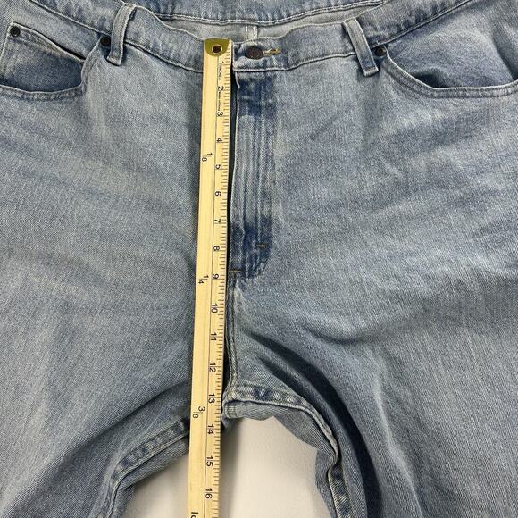 Wrangler Relaxed Fit Straight Leg Jeans Men's Blue Light Wash Size. 40x32 - Picture 10 of 10